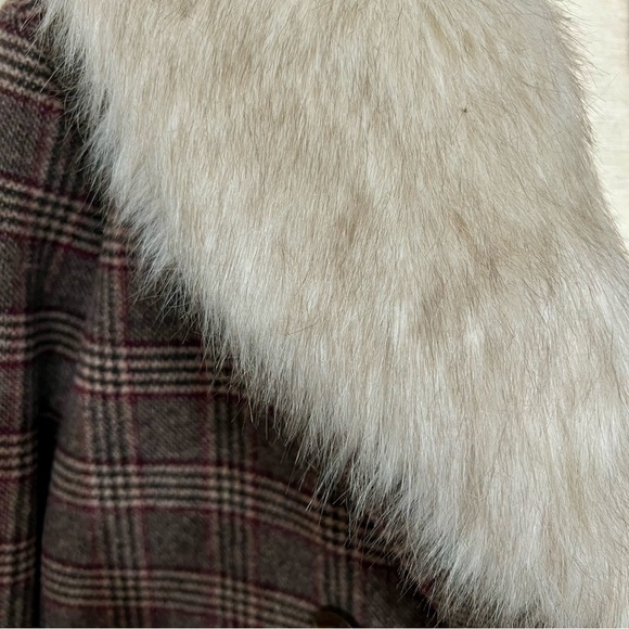 NWT Kennth Cole NY Long Plaid Coat W/ Removable Faux Fur Collar Size M​​ - Picture 6 of 7